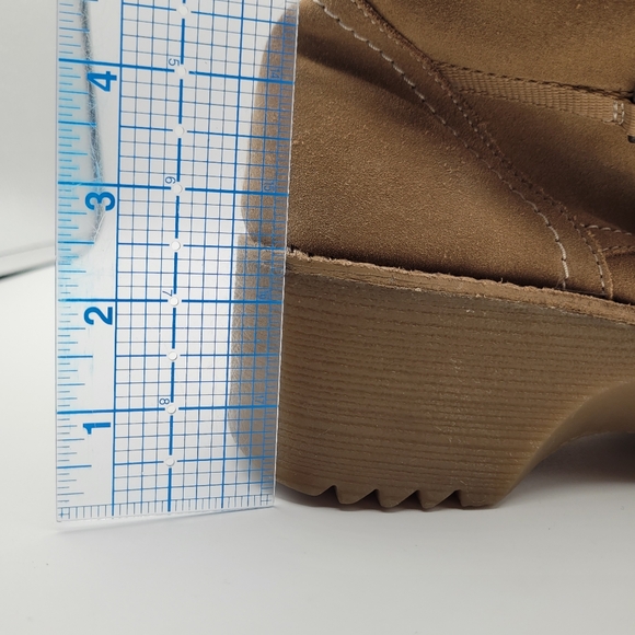 Y2K Report Icon Womens Lace-UpTan Suede Boots Faux Fur Size 8 - Picture 15 of 15